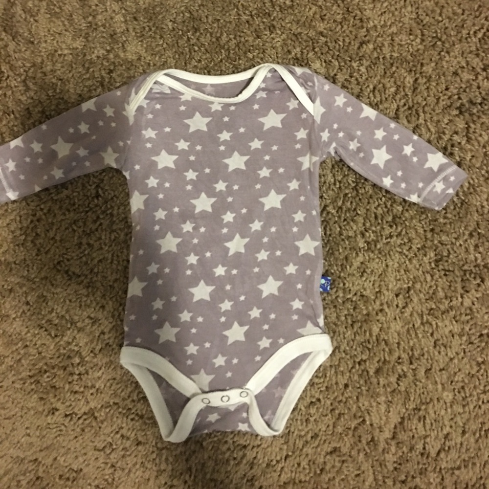 Kickee pants onesie 0-3 months